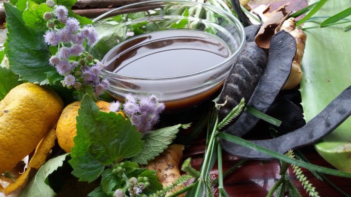 công thức làm dầu gội thảo dược